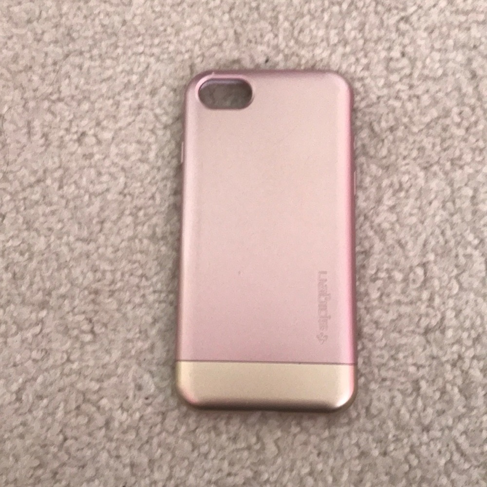 iPhone 7 Spigen Rose Gold Phone Case
